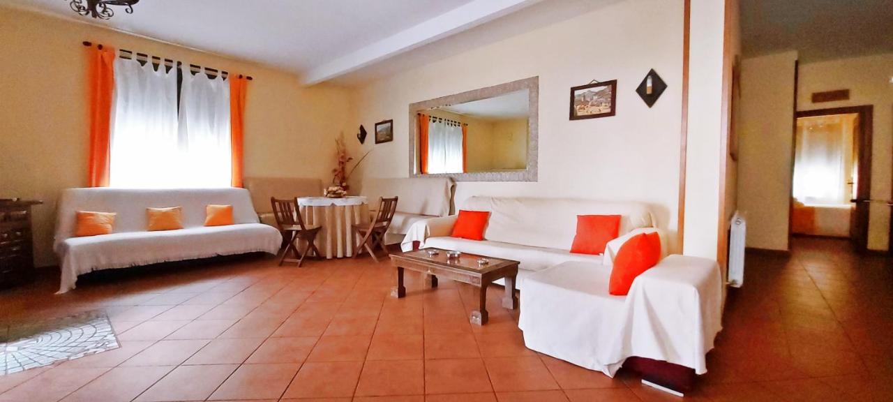 Casa Rural Las Eras Valdelaguna Bagian luar foto