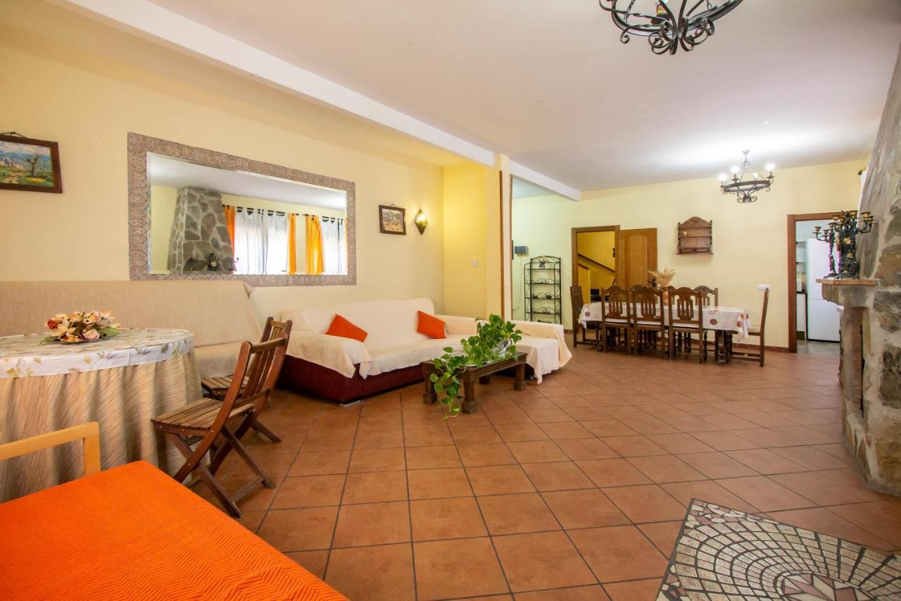 Casa Rural Las Eras Valdelaguna Bagian luar foto